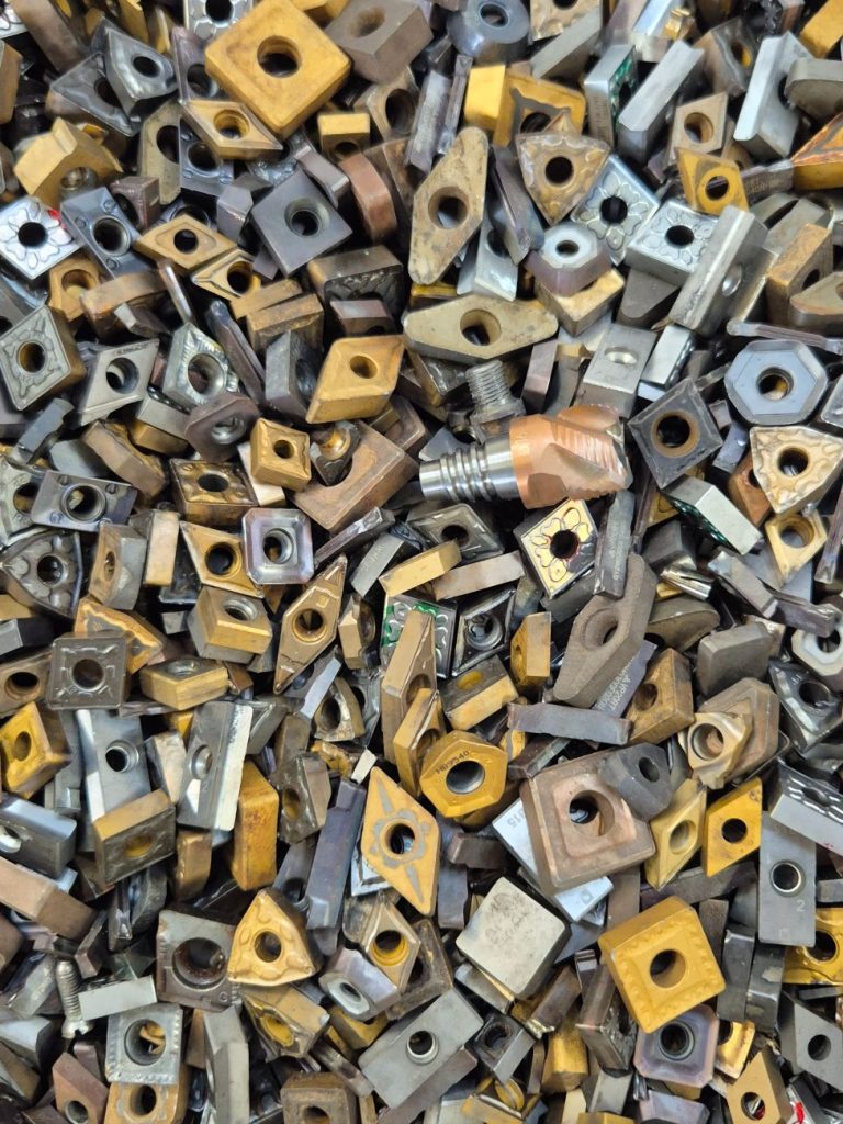 Hartmetall-Wendeschneidplatten als Hartmetallschrott – Schrottwolf Graz