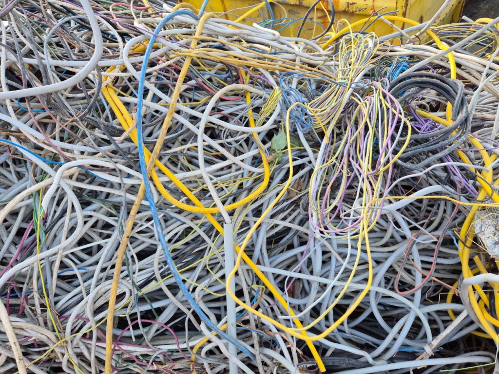 Installations- und Haushaltskabel als Kabelschrott – Schrottwolf Graz